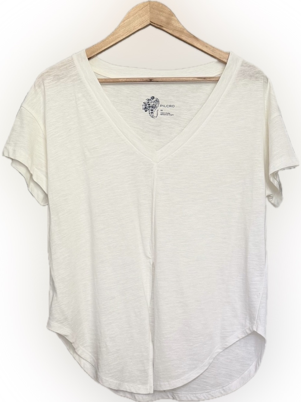 Pilcro by Anthropologie White V-Neck Tee XS | Split Hem Minimalist Basic